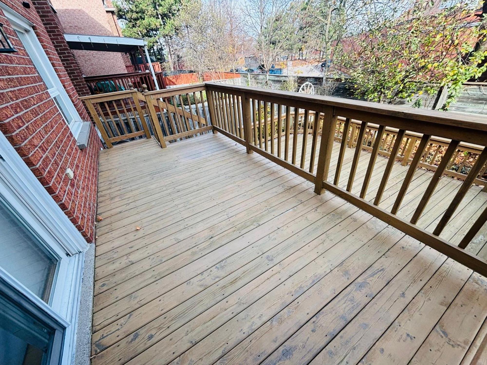 Room With Private Patio Next To Toronto Airport ميسيسوجا المظهر الخارجي الصورة